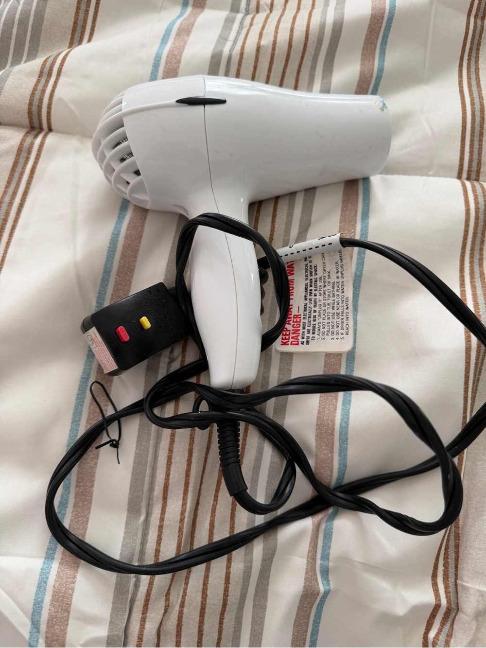 Compact White Women’s Travel Hair Dryer